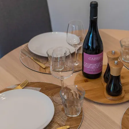 Lemon House - 400m From The - Wifi Apartment *