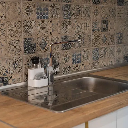 Lemon House - 400m From The - Wifi Apartment Albufeira